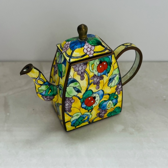 Authentic Kelvin Chen Ladybug Grape Teapot No.1674 | Taiwan Cloisonné Enamel - Picture 5 of 7